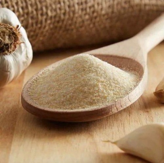Dehydrated garlic powder