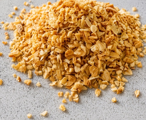 Dehydrated garlic chopped